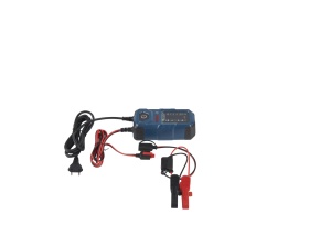 Aparat incarcat baterii auto C40-Li, voltaj incarcare: 6/12 V BOSCH, curent incarcare: 1/5A, alimentare: 230V, tip baterie: AGM/Ca/Ca/EFB/GEL/Li-Ion/VRLA - Img 2