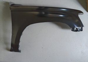 Aripa Dreapta potrivit TOYOTA HILUX VI 1997-2005 Resigilat - (4x4 numai)