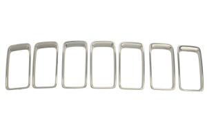 Cadru grila fata potrivit JEEP GRAND CHEROKEE IV dupa 2013 - (crom satinat; set, plastic)