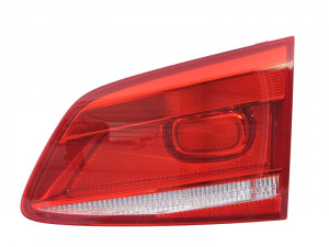 Stop tripla lampa spate dreapta (interior, LED/bec, culoare sticla: rosu) VW PASSAT COMBI 2010-2014 - Img 1