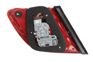 Stop tripla lampa spate dreapta potrivit MERCEDES Clasa C COMBI 2011-2013 - (LED, Semnalizator alb, culoare sticla: rosu) - Img 2