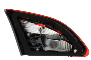 Stop tripla lampa spate dreapta potrivit OPEL ASTRA LIMUZINA 2012-2015 - (interior, culoare sticla: rosu) - Img 2