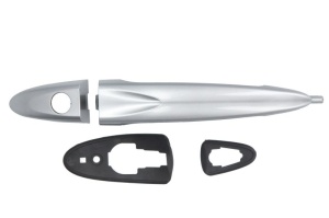 Maner usa Stanga Fata potrivit LANCIA YPSILON 843 2003-2011 - (exterior, cu gaura pentru incuietoare; argintiu)