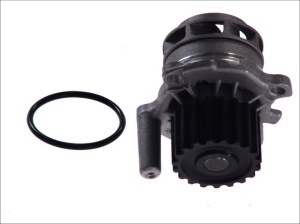 Pompa apa cu garnitura potrivit AUDI A3, A4 B5, A4 B6, A6 C5; FORD GALAXY I; SEAT ALHAMBRA, ALTEA, ALTEA XL, EXEO, EXEO ST, IBIZA III, LEON, TOLEDO II, TOLEDO III 1.8/1.9D/2.0D 03.95- - Img 1