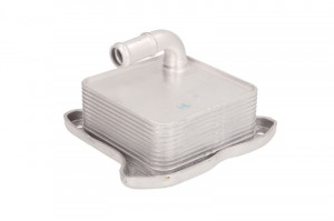 Radiator ulei potrivit AUDI A1, A3; SEAT ALTEA, ALTEA XL, IBIZA IV, IBIZA IV SC, IBIZA IV ST, LEON, TOLEDO IV; SKODA FABIA II, OCTAVIA II, RAPID, ROOMSTER, ROOMSTER PRAKTIK, YETI; VW BEETLE 1.2 11.08- - Img 1