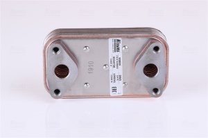 Radiator ulei potrivit IVECO DAILY III, DAILY IV, DAILY V, DAILY VI, MASSIF; CITROEN JUMPER II; FIAT DUCATO; PEUGEOT BOXER; MITSUBISHI CANTER (FB7, FB8, FE7, FE8) VII, CANTER (FE5 2.3D-3.0D 07.99- - Img 1