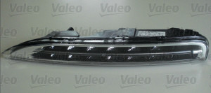 Semnalizator fata Dreapta (transparent, LED) potrivit PORSCHE CAYENNE 3.0D-4.8 dupa 2010 2010-2017