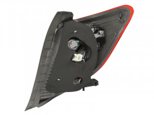 Stop tripla lampa spate stanga potrivit TOYOTA YARIS HATCHBACK 2010-2014 - (Semnalizator alb, culoare sticla: rosu) - Img 2