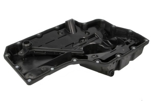 Baie ulei (partea inferioara, cu locas pentru senzor, plastic) potrivit AUDI A4 ALLROAD B9, A4 B9, A5, A6 C8, A7, Q7; VW TOUAREG 2.0-3.0 dupa 2015 - (partea inferioara, cu locas pentru senzor; plastic)