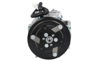 Compresor climatizare potrivit CITROEN C5 I, C8, EVASION, JUMPY I, XSARA PICASSO; FIAT SCUDO, ULYSSE; PEUGEOT 206, 306, 406, 607, 806, 807, EXPERT 1.8-3.0 05.93- - Img 2