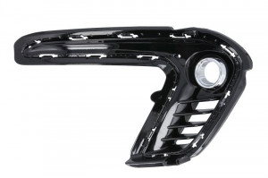 Grila bara fata dreapta cu locas lampa ceata, plastic, negru/crom potrivit HYUNDAI ELANTRA VI 01.17-01.19 - Img 1