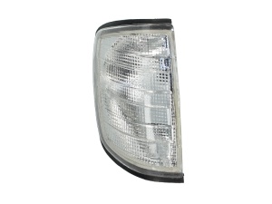Semnalizator fata Dreapta (alb) potrivit MERCEDES 124 (A124), 124 (C124), 124 T-MODEL (S124), 124 (W124), E (A124), E (C124), E T-MODEL (S124), E (W124) 2.0-6.0 1984-1998 1984-1998