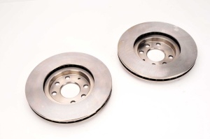 Set discuri frana (2 buc.) Fata Dreapta/Stanga potrivit DAEWOO LANOS; OPEL COMBO TOUR, COMBO/MINIVAN, CORSA B, CORSA C, CORSA C/HATCHBACK, MERIVA A, TIGRA, VECTRA B 1.3D-1.8 10.95- - Img 2