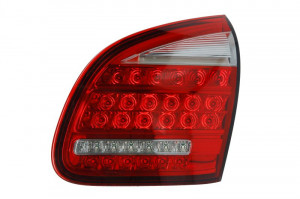 Stop spate Dreapta (partea interioara, LED) potrivit PORSCHE CAYENNE dupa 2010