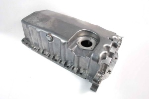 Baie ulei (cu locas pentru senzor, aluminiu) potrivit AUDI A3; FORD GALAXY I; SEAT ALHAMBRA, CORDOBA, CORDOBA VARIO, IB dupa 1990 - (cu locas pentru senzor; aluminiu) - Img 2