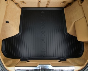 Captuseala portbagaj (spate, tpe, 1 buc., culoare negru) potrivit PORSCHE PANAMERA 05.16-12.23 Liftback - Img 2