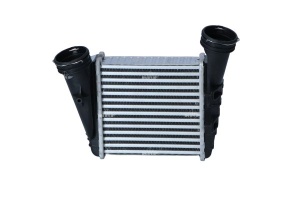 Intercooler potrivit SKODA SUPERB I; VW PASSAT B5.5 2.5D 01.03-03.08 - Img 1