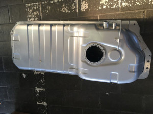 Rezervor combustibil 80l potrivit KIA SORENTO I 2.5D/3.3 dupa 2002 - Img 3