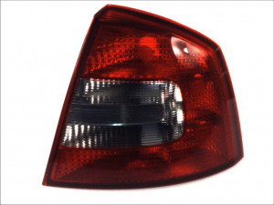 Stop tripla lampa spate dreapta potrivit SKODA OCTAVIA LIFTBACK 2008-2013