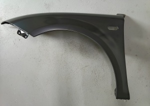 Aripa fata Stanga cu orificii potrivit SEAT LEON 2005-2012 Resigilat