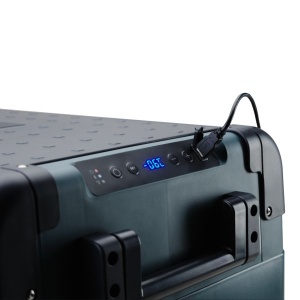 Frigider auto, serieCoolFreeze CFX, model: CFX2 37, 37l., 12/24/230 V(428x678x401 mm), greutate: 15,6 kg., interval temperatura: intre +20°C si -20°C - Img 3