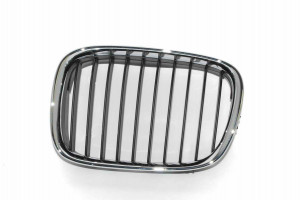 Grila radiator Stanga potrivit BMW 5 (E39) 2.0-4.9 1995-2004 pana in 2000 - (crom/negru)
