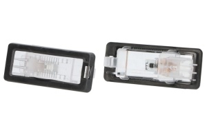 Lumina numar inmatriculare (W5W, 2 buc.; cu bec LED) potrivit DACIA DUSTER I HS, LODGY, LOGAN II; RENAULT CAPTUR I, ESPACE IV Ph I, ESPACE IV Ph II, ESPACE IV Ph III, ESPACE IV Ph IV, FLUENCE 2001-2022