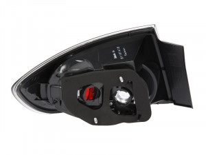 Stop tripla lampa spate dreapta potrivit MAZDA 3 LIMUZINA 2003-2006 - ( exterior , Semnalizator alb, culoare sticla negru) - Img 2