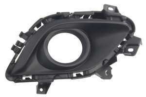 Capac bara fata Dreapta cu locas lampa ceata, plastic, negru potrivit MAZDA 6 dupa 2012 2012-2015