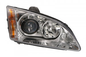 Far dreapta potrivit FORD FOCUS 2004-2008 - (H1/H7, reglaj electric, cu motoras,cu iluminare in viraje, fundal cromat)