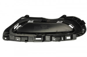Grila bara spate stanga plastic, negru/crom potrivit VW PASSAT B8 2014-2019 - Img 2