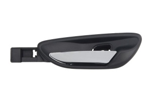 Maner usa Fata/Spate Stanga potrivit FIAT BRAVO II 1.4-2.0D 2006-2014 - (interior, crom/negru)