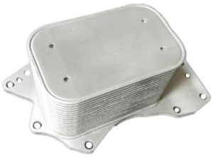 Radiator ulei motor (automatic/manual) potrivit AUDI A4 ALLROAD B8, A4 B8, A5, A6 ALLROAD C6, A6 C6, Q5, Q7; VW PHAETON, TOUAREG 2.7D/3.0D 05.04-03.18 - Img 1