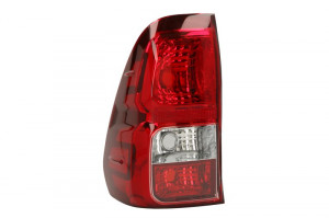 Stop tripla lampa spate stanga potrivit TOYOTA HILUX dupa 2015
