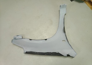 Aripa Stanga potrivit TOYOTA RAV4 II 2000-2005 Resigilat - (cu orificiu semnalizator) - Img 2
