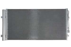 Condensator climatizare potrivit VW PASSAT B5.5 4.0 09.01-09.04 - Img 2