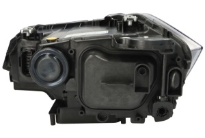 Far dreapta (LED, electric, cu motor) potrivit VW POLO VI AW dupa 2017