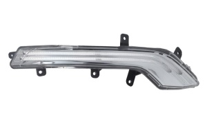 Lumini de zi dreapta potrivite Peugeot 508 I 2014-2018 - LED, functii aditionale: indicator de rotire, lampi de pozitie, nu pentru RXH