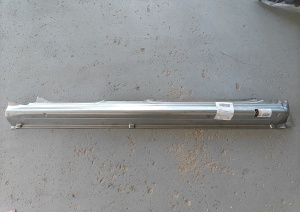 Prag auto dreapta potrivit SKODA OCTAVIA I 1996-2010