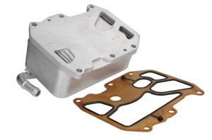 Radiator ulei (cu garnitura) potrivit AUDI A4 ALLROAD B9, A4 B9, A5, A6 ALLROAD C7, A6 ALLROAD C8, A6 C7, A6 C8, A7, A8 D5, Q5, Q7, Q8; VW AMAROK, TOUAREG 3.0D/3.0DH 05.14- - Img 2