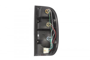Stop tripla lampa spate stanga potrivit FORD RANGER PICK-UP 1999-2006 - (Semnalizator portocaliu, culoare sticla: rosu) - Img 2