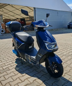 Scuter electric RDB STAR FULL, 2000W, fara permis, 25 km/h ROSU, CIV inclus