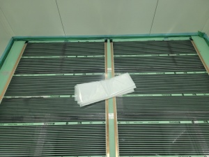 Bariera de umiditate 0,2 mm , 100 cm x 100 ml - Img 2