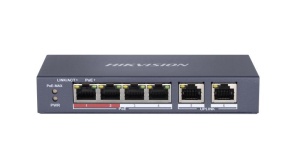 Switch PoE Hikvision DS-3E0106P-E/M(B): 4 x 10/100Mbps PoE port, and 2 × 10/100Mbps RJ45 port, 4 porturi PoE maxim 30W, buget PoE 35W, tensiune alimentare 48 VDC, 0.8 A, dimensiuni: 145 mm × 68.45 mm × 25.6 mm, greutate: 0.27kg, montare pe birou sau pe