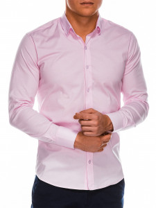 Класическа тънка риза със Slim fit кройка, класическа яка, дълъг ръкав и закопчаване отпред. Перфектна както за ежедневието, така и за по-официални случаи.
