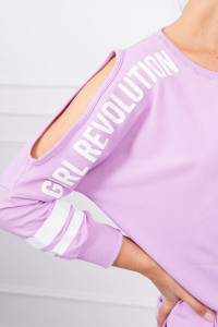 Представяме ви комплект суитчър и панталон с надпис Girl Revolution
