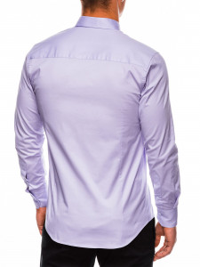 Класическа тънка риза със Slim fit кройка, класическа яка, дълъг ръкав и закопчаване отпред. Перфектна както за ежедневието, така и за по-официални случаи.