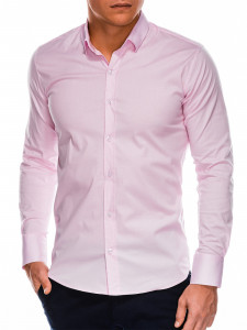 Класическа тънка риза със Slim fit кройка, класическа яка, дълъг ръкав и закопчаване отпред. Перфектна както за ежедневието, така и за по-официални случаи.