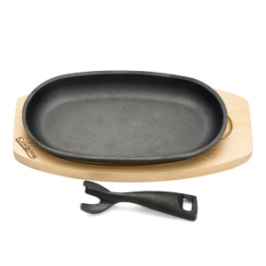 PLATOU SERVIRE OVAL, 24X14 CM , FONTA PURA , CU MANER DETASABIL SI BAZA DIN LEMN,COOKING BY HEINNER - Img 2