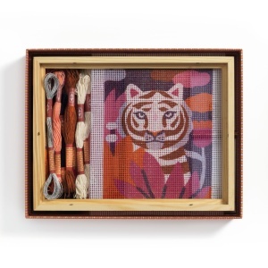 Atelier creativ 64 pentru adulti Goblen si broderie, Djeco - Img 3